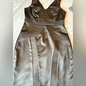 Suzy Shier Black V-Neck Midi Sheath Dress